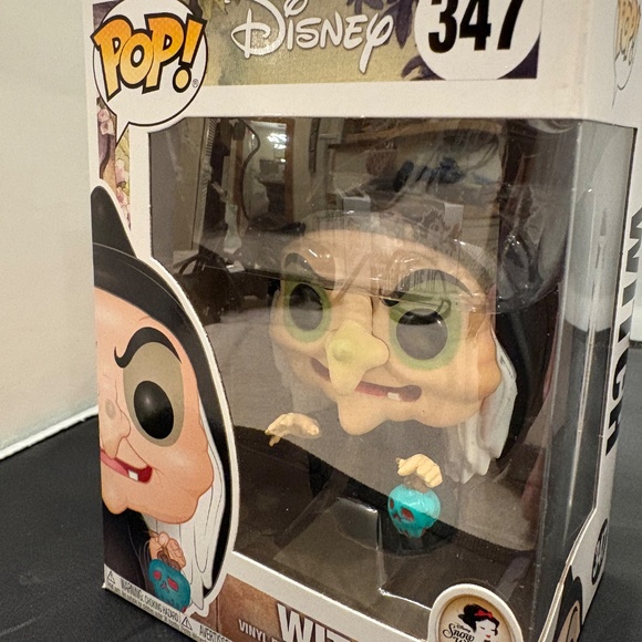 Witch Snow White Funko Pop Toys - Picture 6 of 6